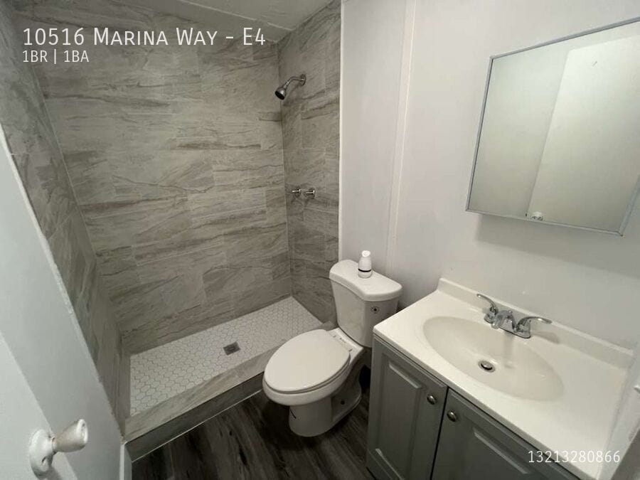 Building Photo - 10516 Marina Way