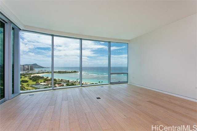 Building Photo - 1118 Ala Moana Blvd