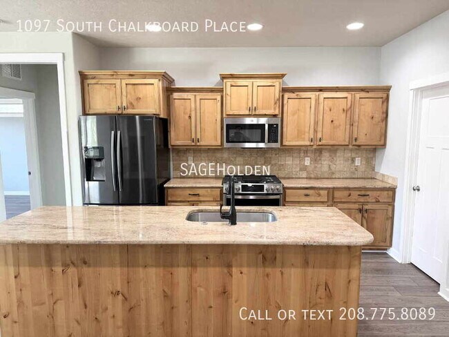 Building Photo - 1097 S Chalkboard Pl