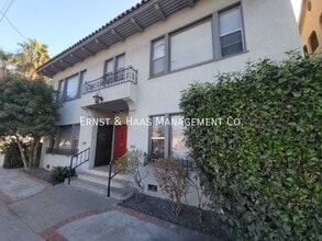 Building Photo - 1618 E 4th St