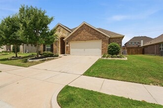 Building Photo - 453 Rockaway Dr