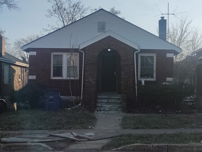 Foto del edificio - 7176 Hunter Ave