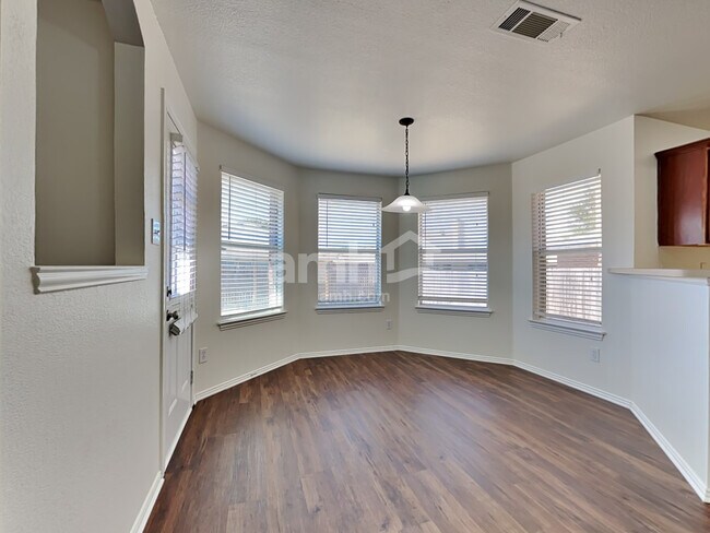 Building Photo - 1703 Hope Town Dr