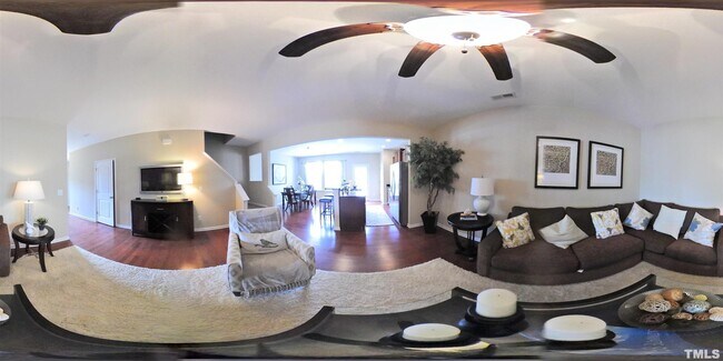 Building Photo - 42 E Grove Point Dr