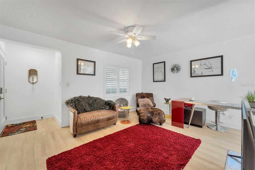 Foto principal - 2218 Elizabeth Ave