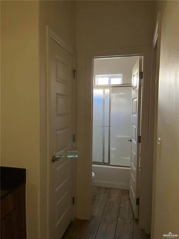 Foto del edificio - 11 Hawthorne Ave