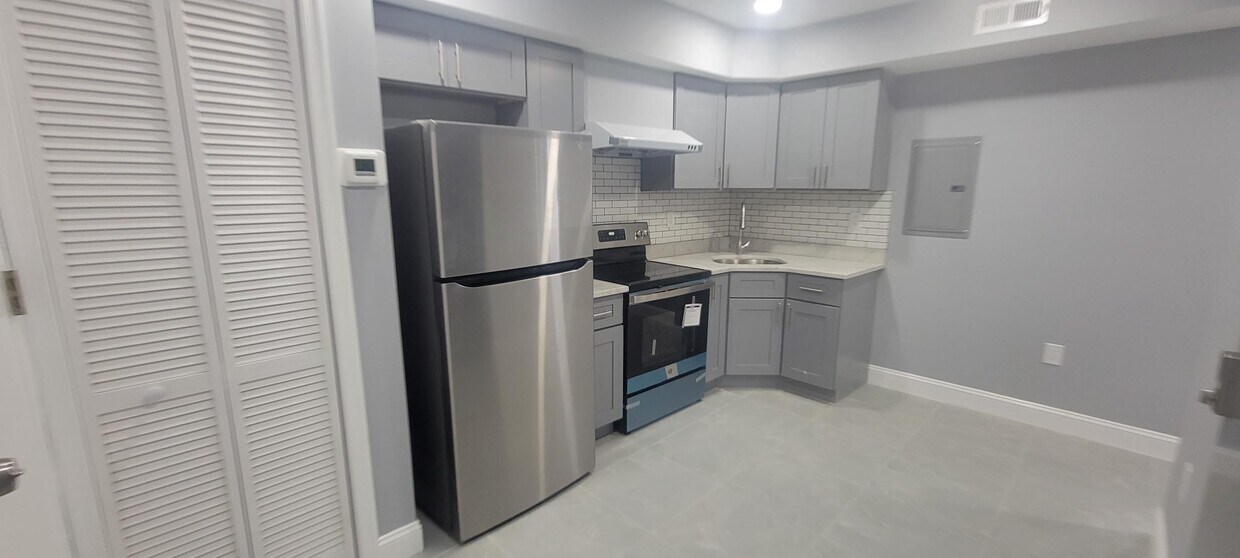 Foto principal - 304 S 13th St