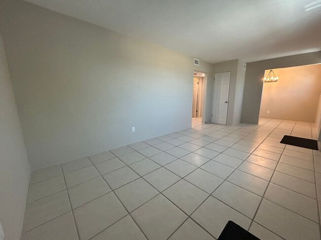 Building Photo - 1740 Ocean Shore Blvd