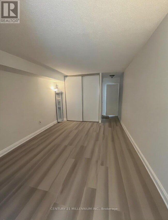 Building Photo - 26 Hanover Rd