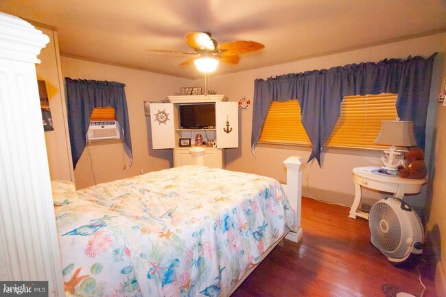 Foto del edificio - 2 br, 1 bath House - 426 E 28th Division Hwy