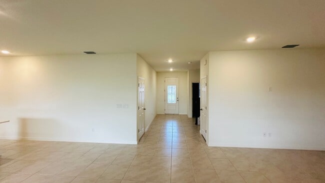 Building Photo - 11629 Firespike St