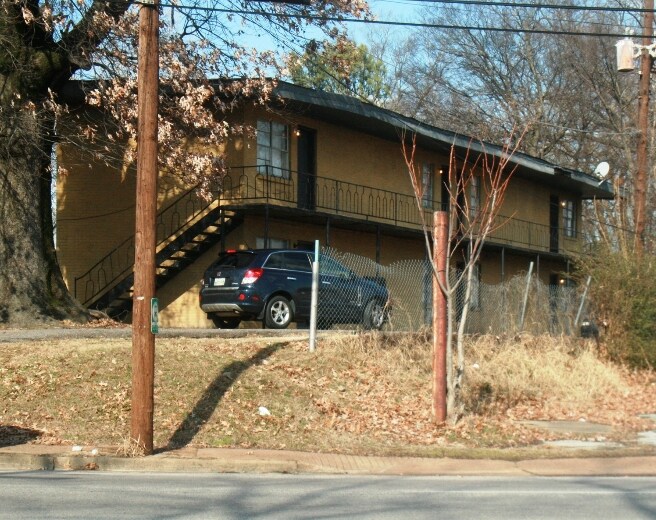 Primary Photo - 750 Chelsea Ave