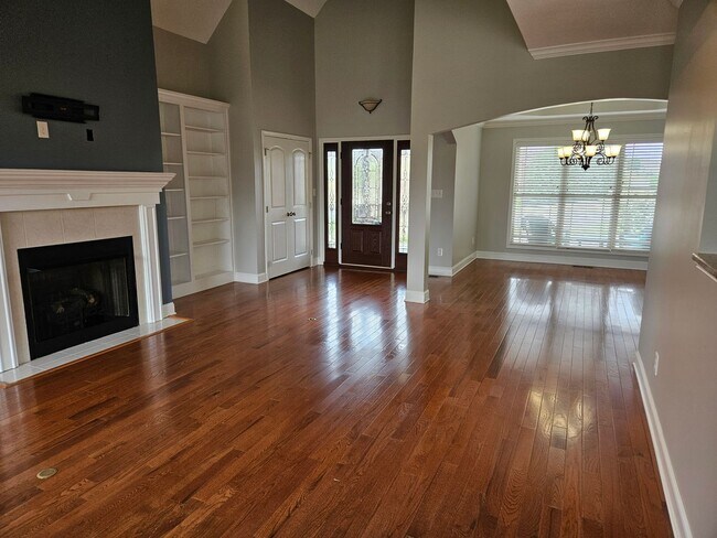 Building Photo - City of Maryville 37801 - 3 bedroom, 2.5 b...