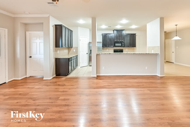 Foto del edificio - 13142 Lucy Grove Ln