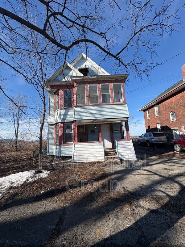 Building Photo - 1210 1st Ave