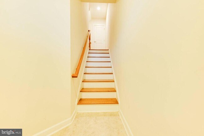 Foto del edificio - 5255 Stream Bank Ln