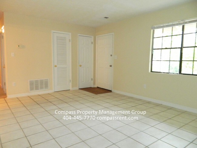 Building Photo - Attractive Riverdale Home in Great Location