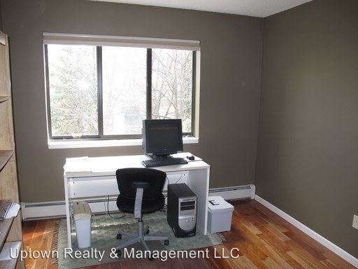 Building Photo - 7625 Edinborough Way