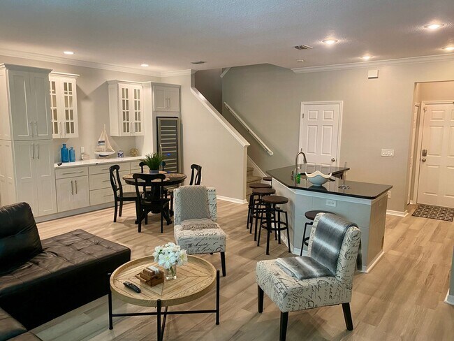 Building Photo - Citrus Park Luxury 3 Bedroom / 2.5 Bathroo...