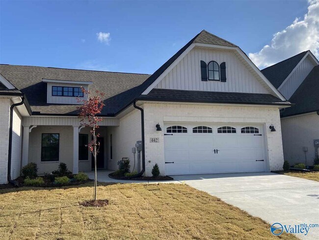 Foto del edificio - 442 Legend Oak Way SW