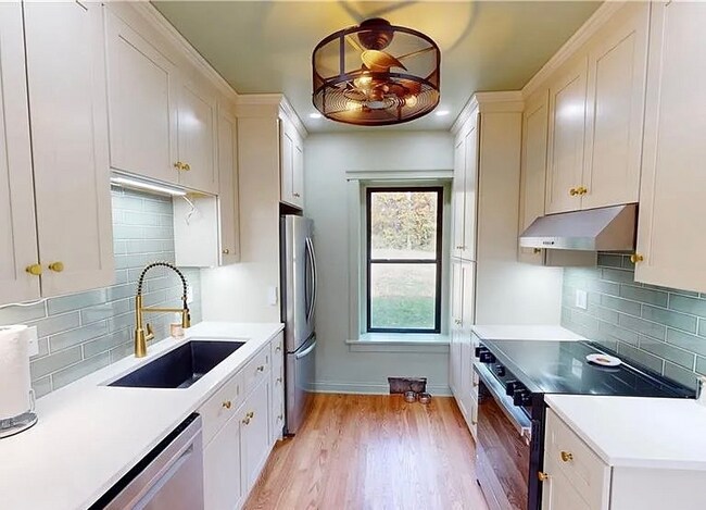 Foto del edificio - 3101 E 91st St