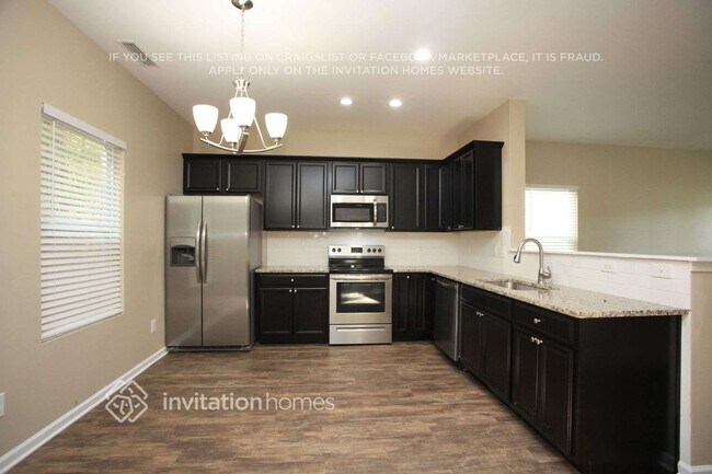 Building Photo - 4190 Broadstairs Dr SW