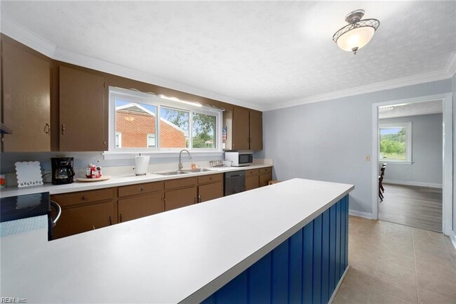 Building Photo - 5565 Bennetts Pasture Rd