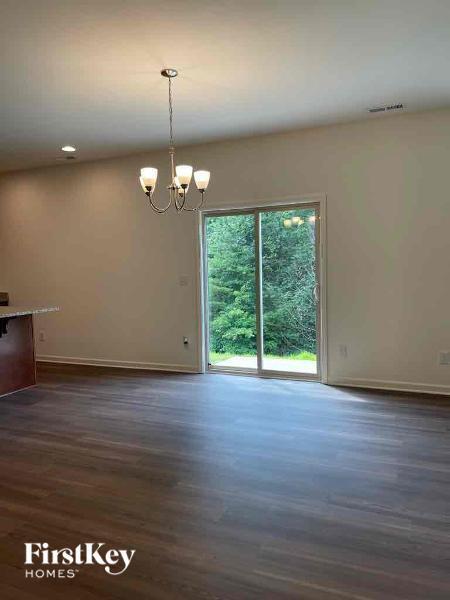 Building Photo - 5683 Beaver Pond Tl