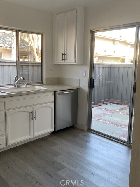 Foto del edificio - 17391 Via Calma