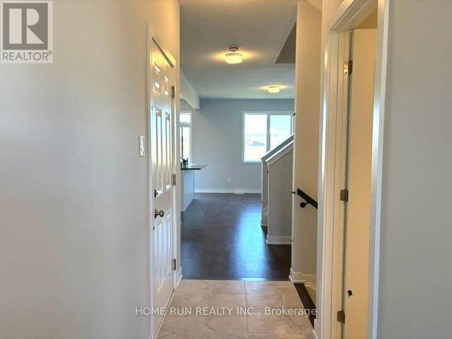 Building Photo - 109 Tonic Cres