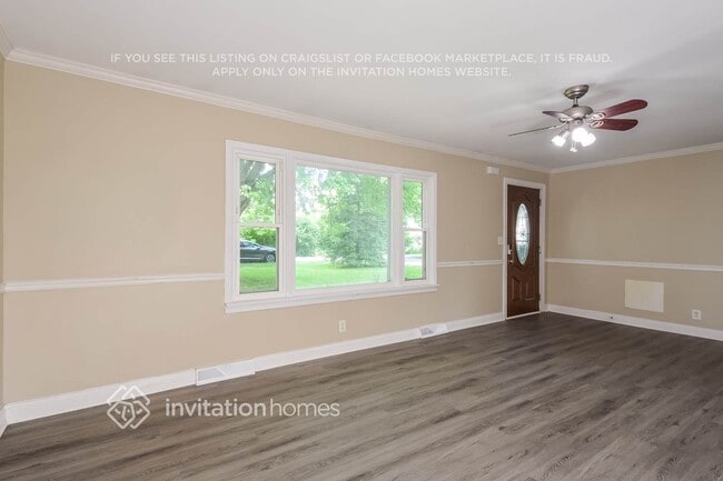 Building Photo - 1227 Lawler Ave