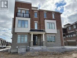 Building Photo - 402 Berczy Grn Dr