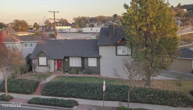 Foto del edificio - 2412 Avondale Dr