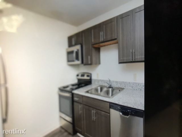 Building Photo - 1150 River Ridge Pkwy