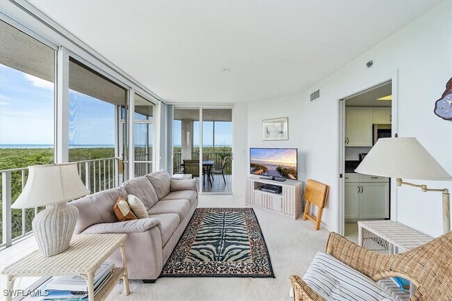 Foto del edificio - 6361 Pelican Bay Blvd
