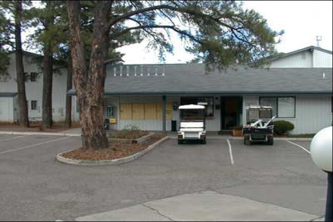 Foto del edificio - The Village at University Heights