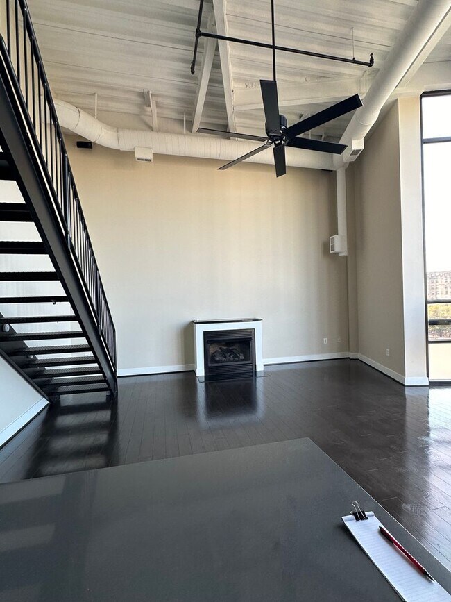 Building Photo - Unique Loft Style Two Bedroom/Two Bathroom...