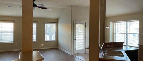 Foto del edificio - 1600 Hill Country Dr