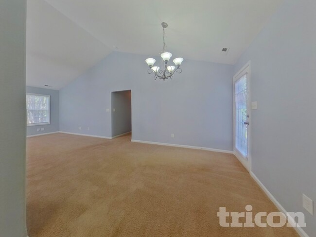 Foto del edificio - 212 Brookstone Dr