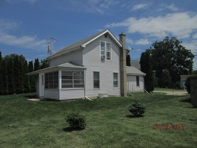 Primary Photo - 224 Baldwin St