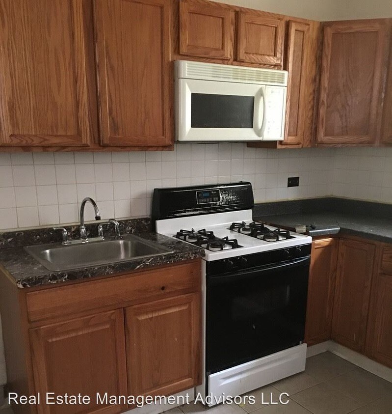 Primary Photo - 3 br, 1 bath House - 943 N. Fallon St.