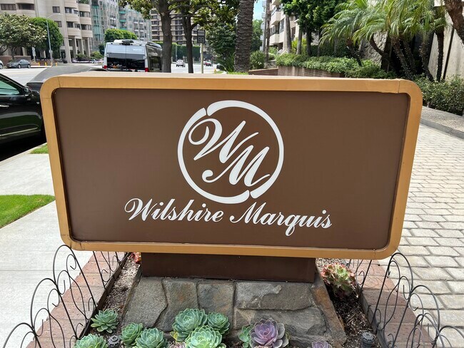 Foto del edificio - 10535 Wilshire Blvd
