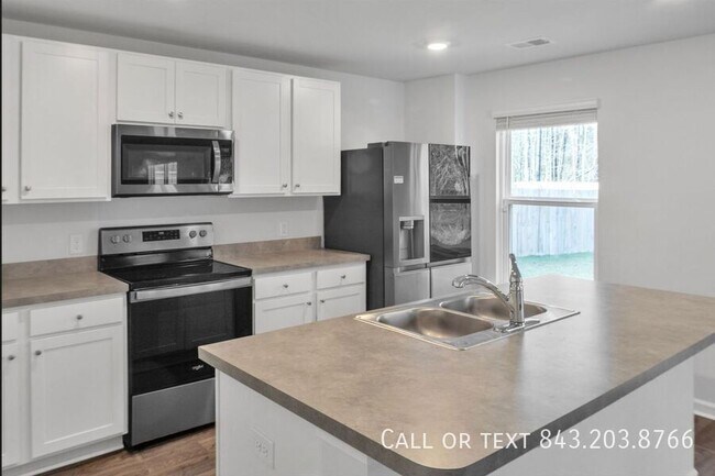 Foto del edificio - 522 Shady Maple St