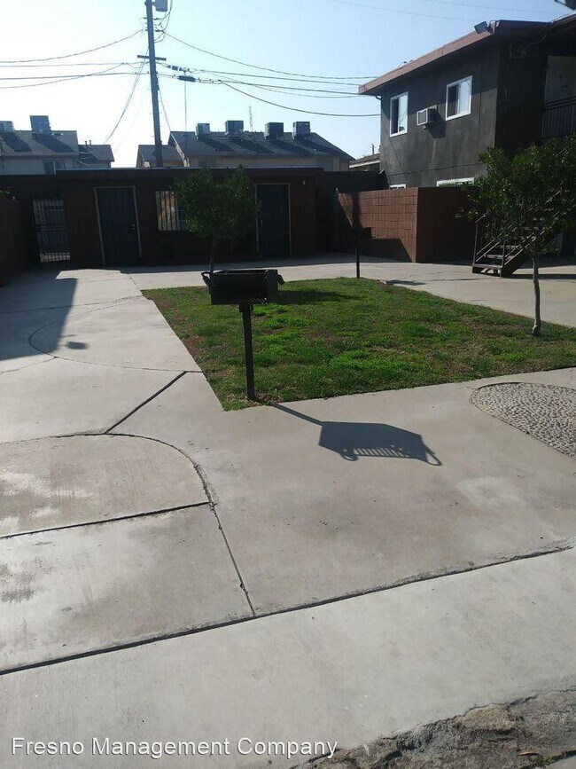 Foto del edificio - 1331-1349 E San Bruno Ave