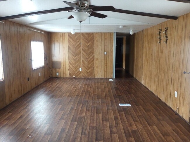 Building Photo - Mobile Home in Greenville