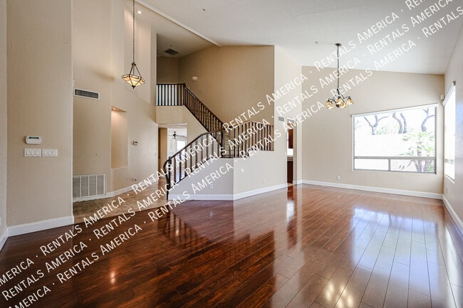 Building Photo - 14759 N 98th St