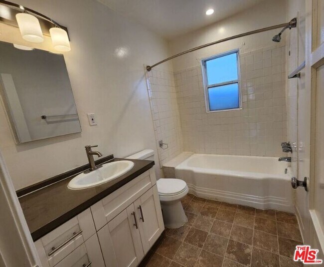 Foto del edificio - 12219 Ocean Park Blvd