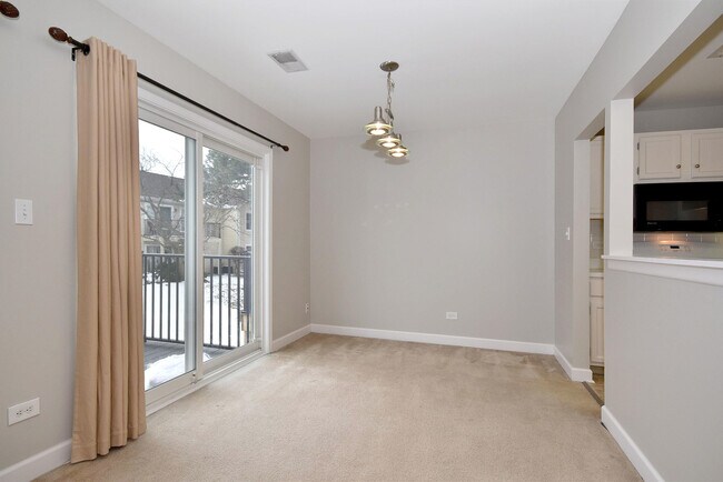 Foto del edificio - 7040 Remington Ct