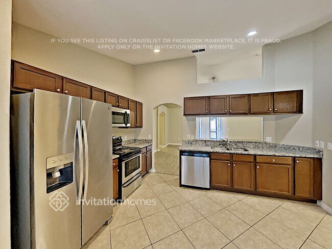 Building Photo - 5193 Ashwood Dr