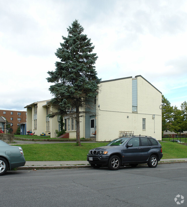 Building Photo - Columbia Apartments